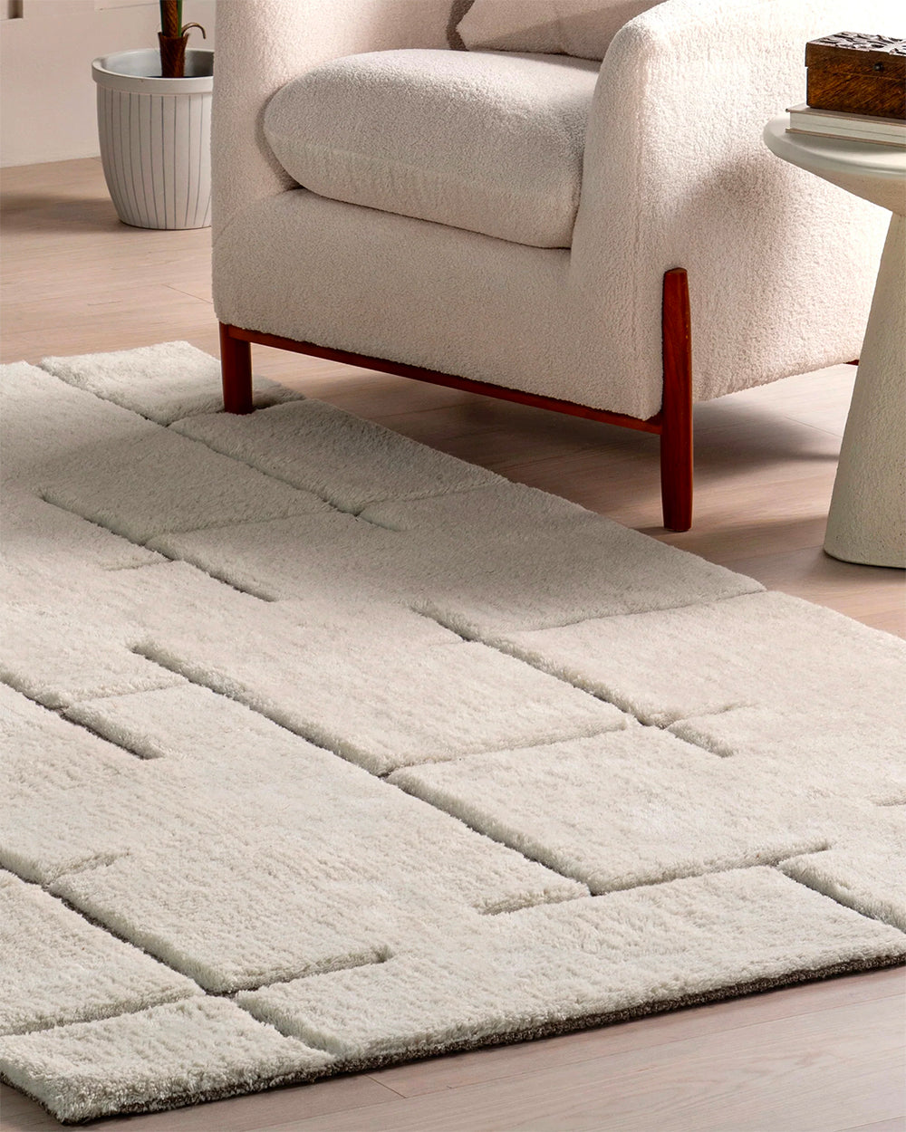 Willa Tufted Wool Rug