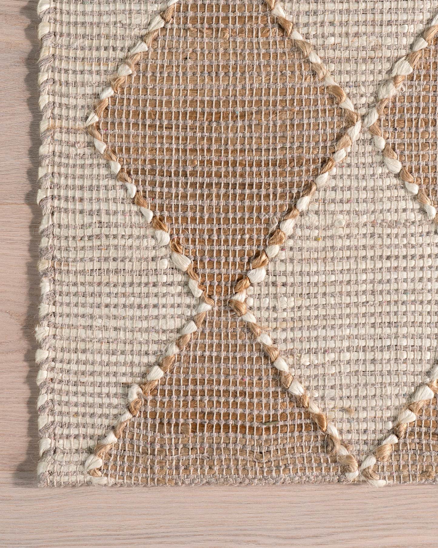 Astra Diamond Jute Rug | Hesby Boho Home Decor