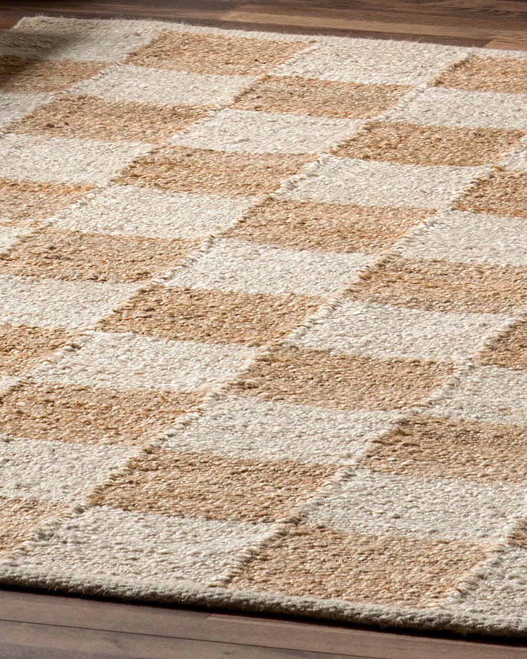 Ridge Checkerboard Jute Rug