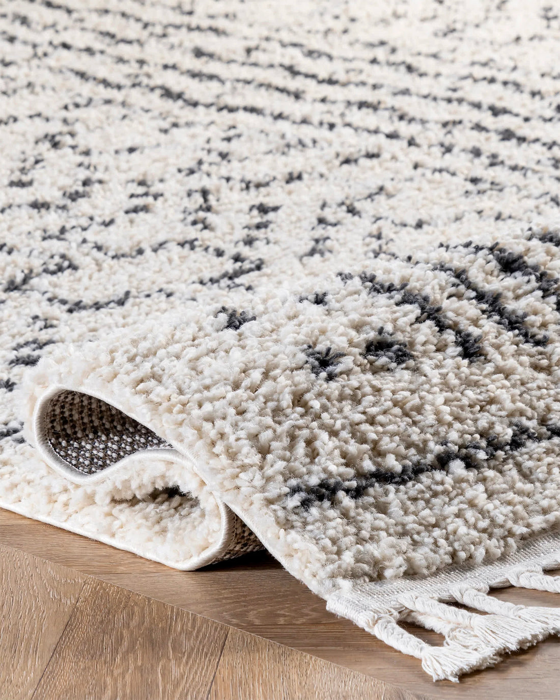 Phoenix Tassel Rug Moroccan Shag Rug | Hesby