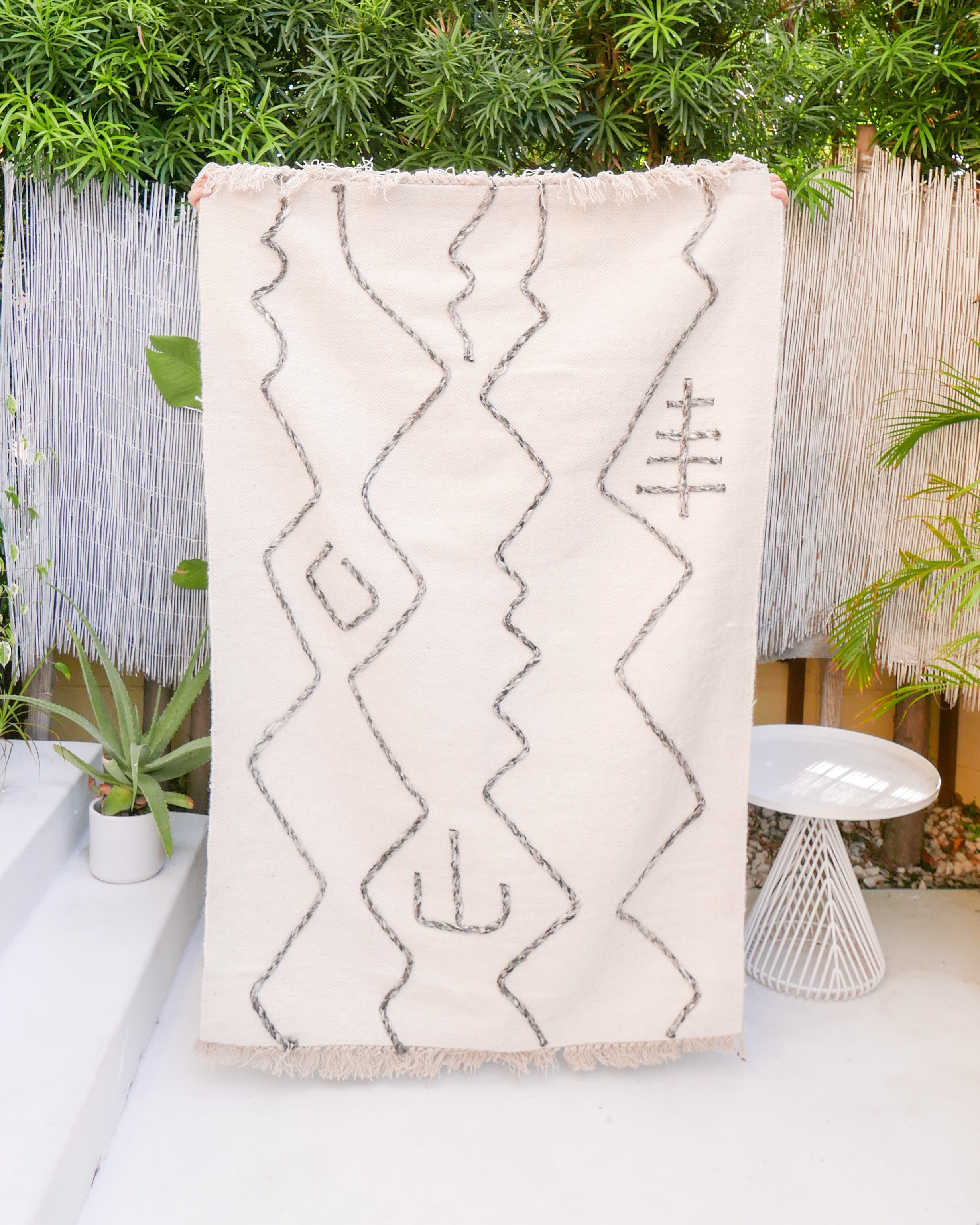 Jett Abstract Rug | Hesby Boho Home Decor