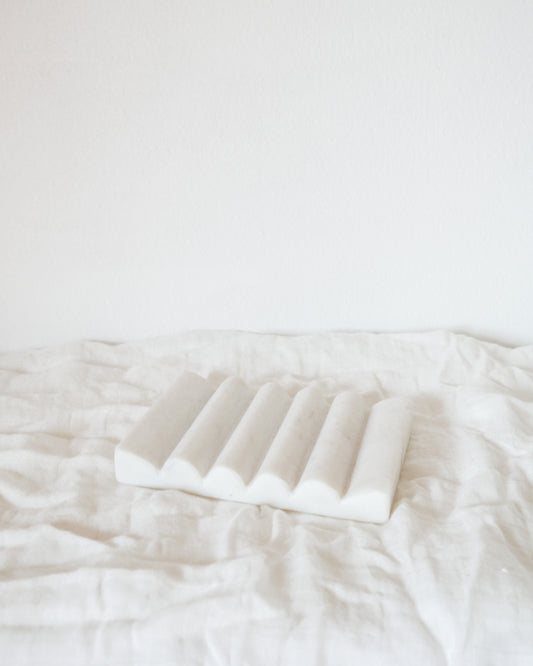 Wavy Marble Soap Dish
