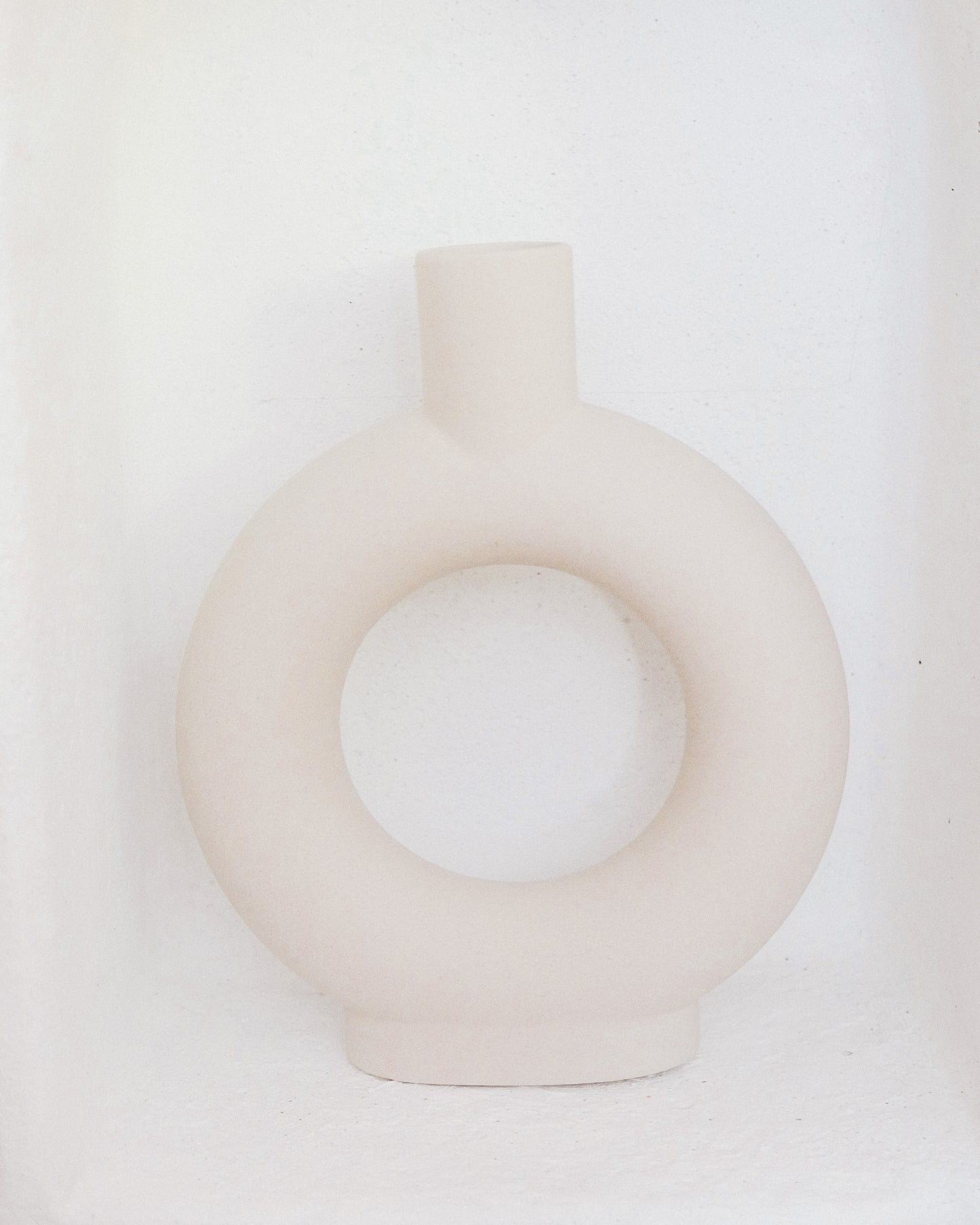 Nova Round Ceramic Vase