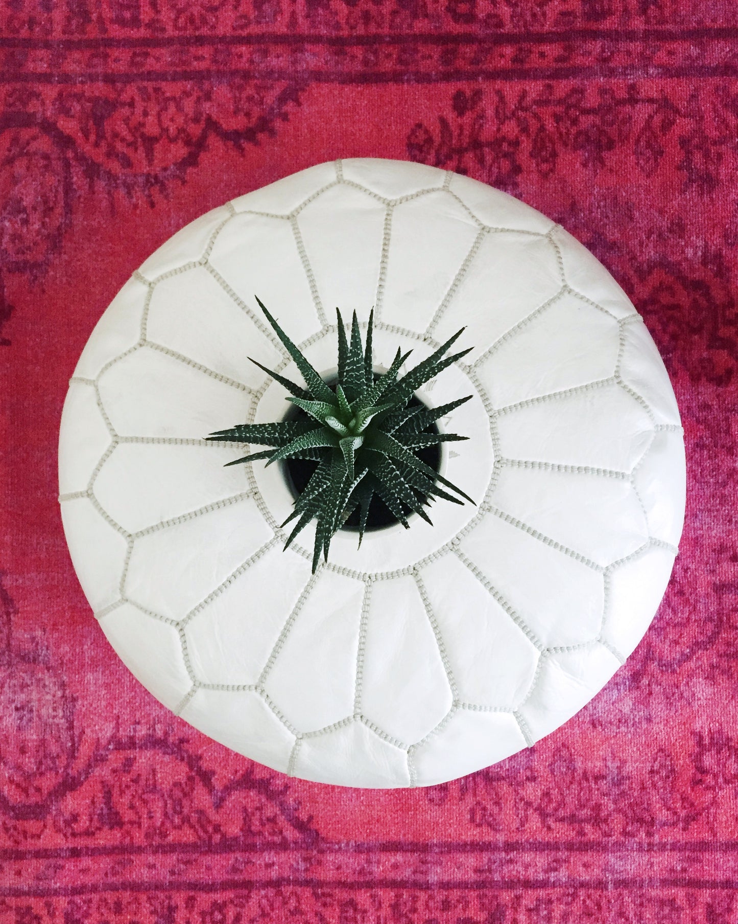 White Leather Moroccan Pouf - Hesby
